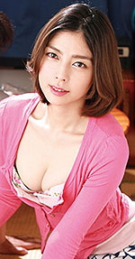 Saryu Usui's Picture